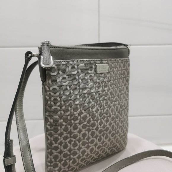 COACH Madison OP Art Needlepoint Swingpack - Picture 1 of 6